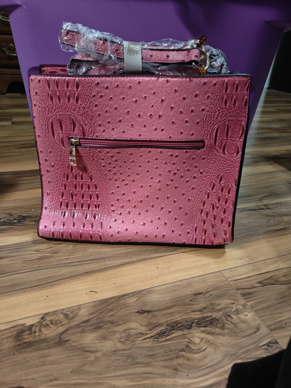 Pink Textured Tote Handbag - Picture 2 of 4